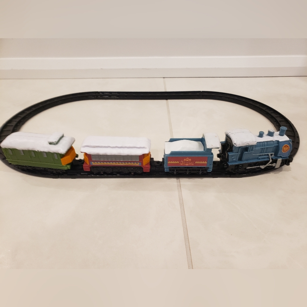 1997 Disney Anastasia Toy 4 Car Train and Railroad Track